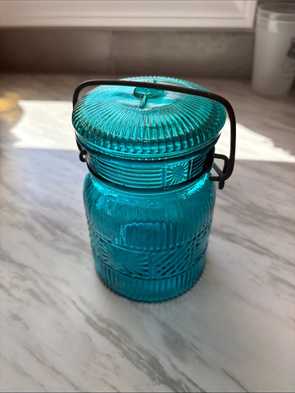 Vintage Avon Decorative Teal Glass Jar with Lid and Handle